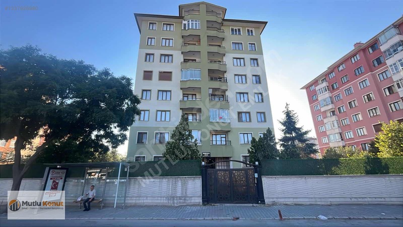 Karakayış Caddesi Buhara Sitesi İçi Yapılı Satılık 3+1 Daire