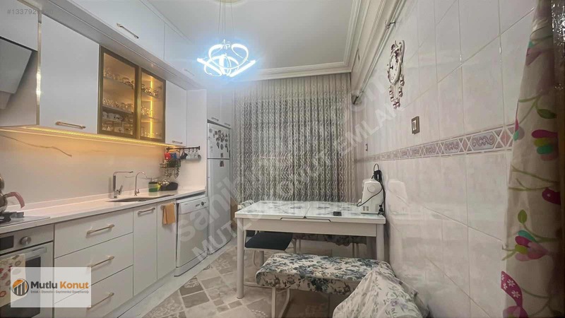Karakayış Caddesi Buhara Sitesi İçi Yapılı Satılık 3+1 Daire — fotoğraf 3