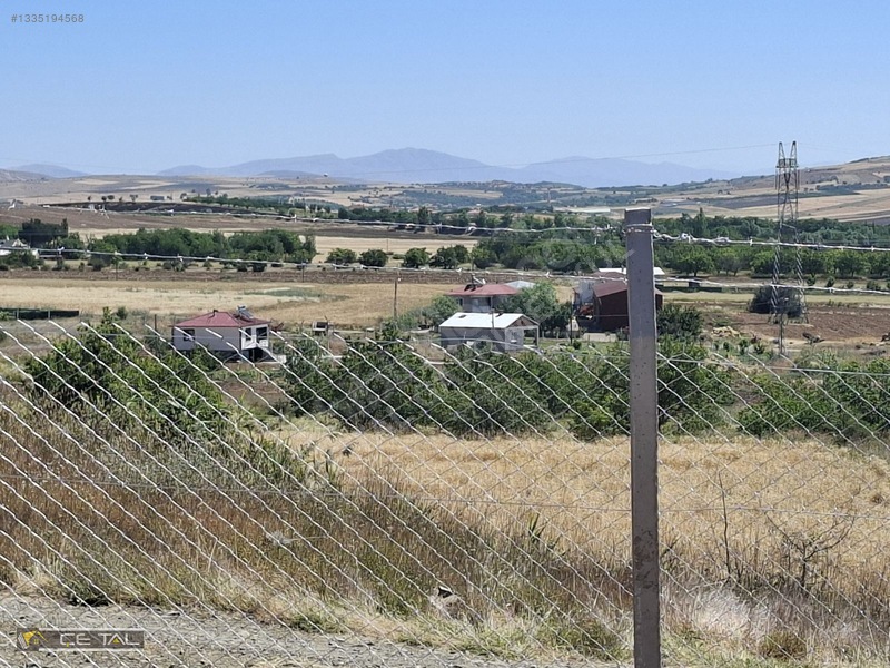 Hankendi Işıkyolunda Etrafı Çevrili Artezyeni Vurulmuş — fotoğraf 7