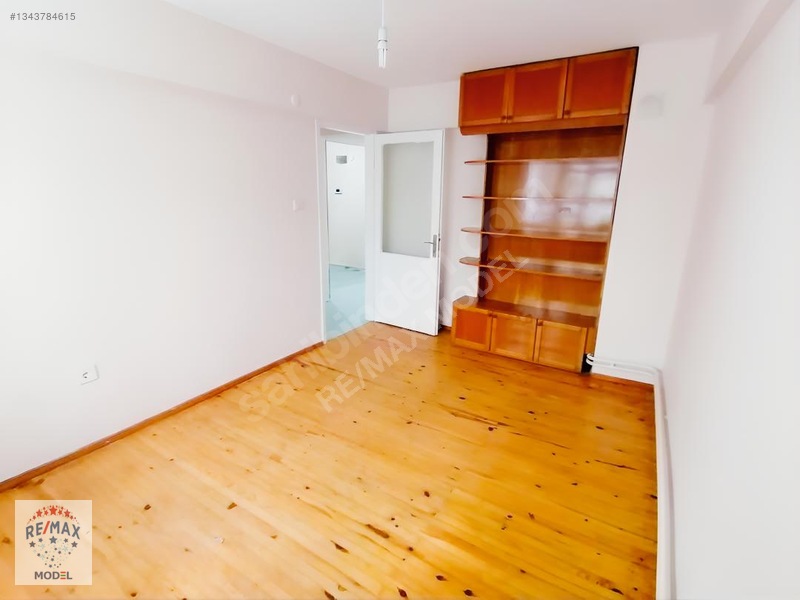 Bostanlıda Tadilatlı, Kiralık 3+1 Daire — fotoğraf 30