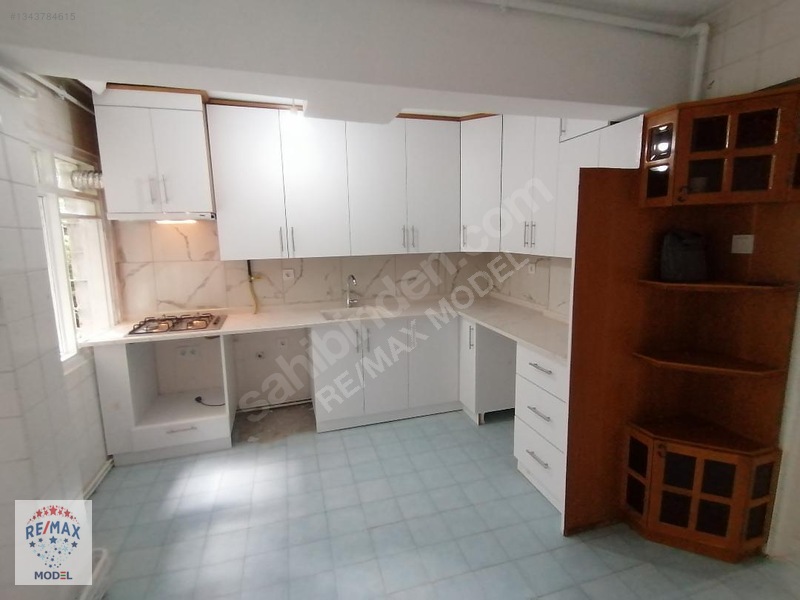 Bostanlıda Tadilatlı, Kiralık 3+1 Daire — fotoğraf 44