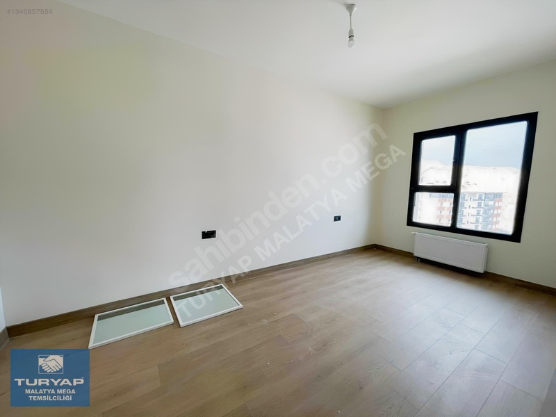 Turyap Mega'dan İkizcede Okul Karşısı Kiralık 3+1 Daire — fotoğraf 10