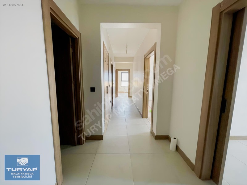 Turyap Mega'dan İkizcede Okul Karşısı Kiralık 3+1 Daire — fotoğraf 15