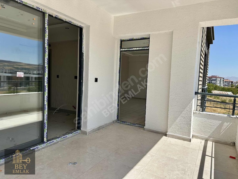 Ataşehir'de Fore Kazıklı Merkezi Konumda Lüks 3+1 Daire — fotoğraf 29