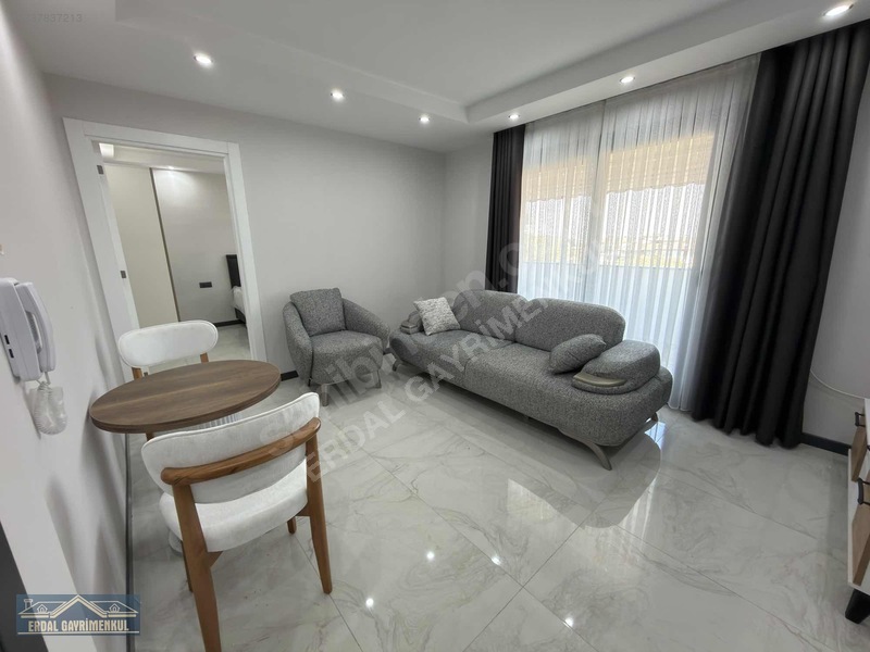 Sıfır Bina Sıfır Full Eşyalı Geniş Apartlar