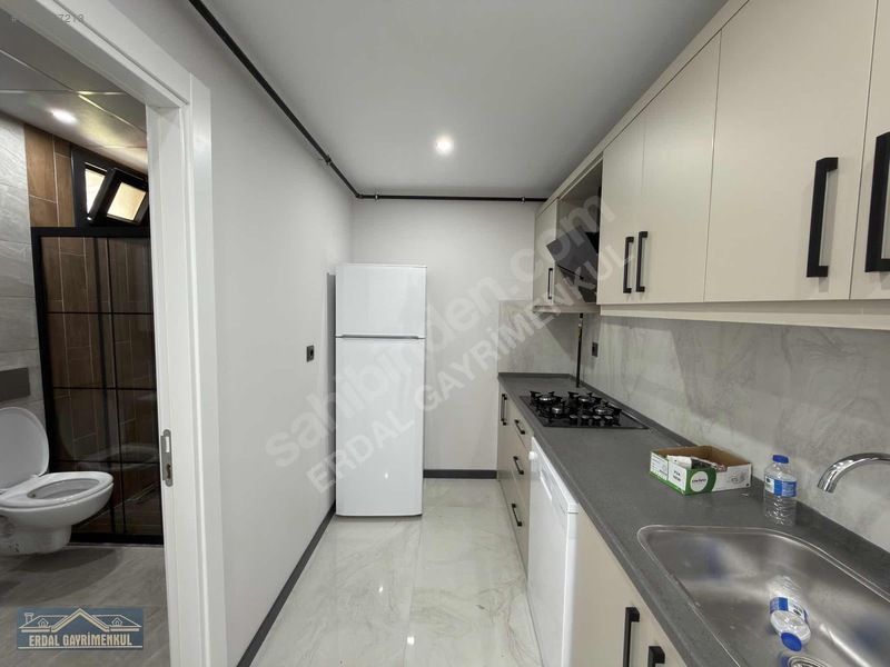 Sıfır Bina Sıfır Full Eşyalı Geniş Apartlar — fotoğraf 7