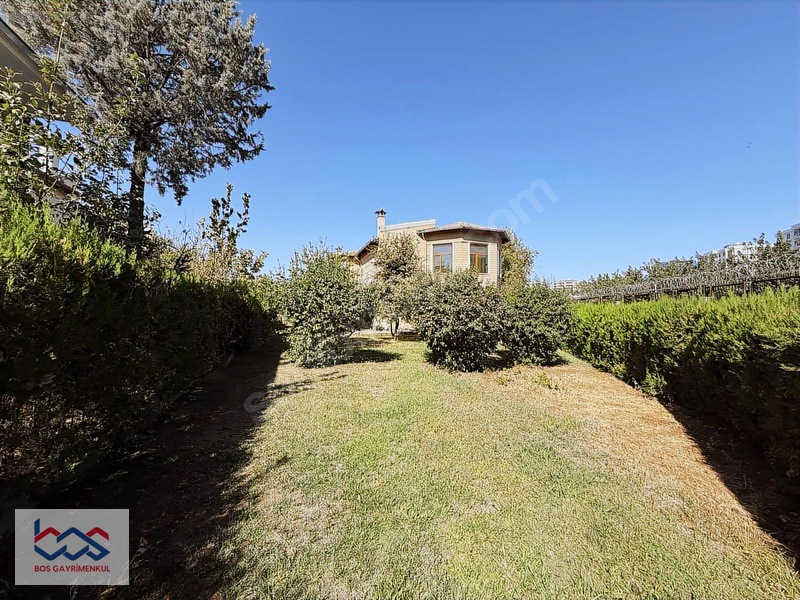 Bos'dan Hamravat Villalarında 1 Dönüm Arsaya Sahip Satılık Villa — fotoğraf 14