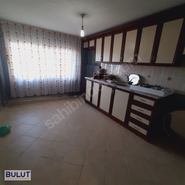 Bulut Emlak;caddeye Cephe, Şehir,doğa Ve Deniz Manzaralı,4 Katlı — fotoğraf 16