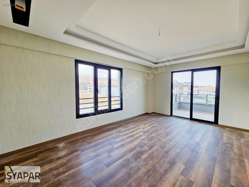 S.eyyubi Mah. İşyapar Gayrimenkul'den Sıfır 3+1 Kiralık Daire — fotoğraf 3