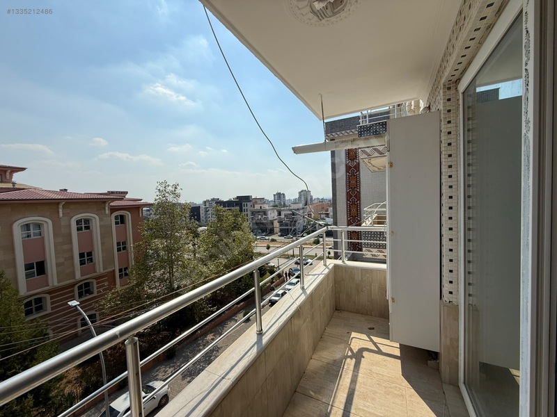 Beyazım Emlaktan Adliye Yanı Satılık 4+1 Geniş Daire — fotoğraf 3