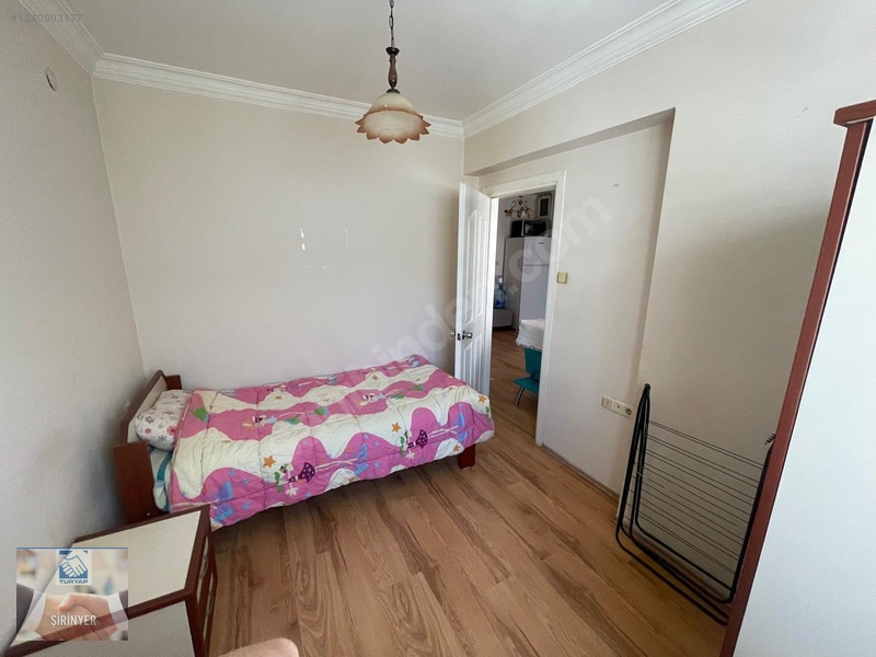 İzbana Yürüme Mesafesinde Şirinyer Merkezde 2+1eşyalı Daire — fotoğraf 7