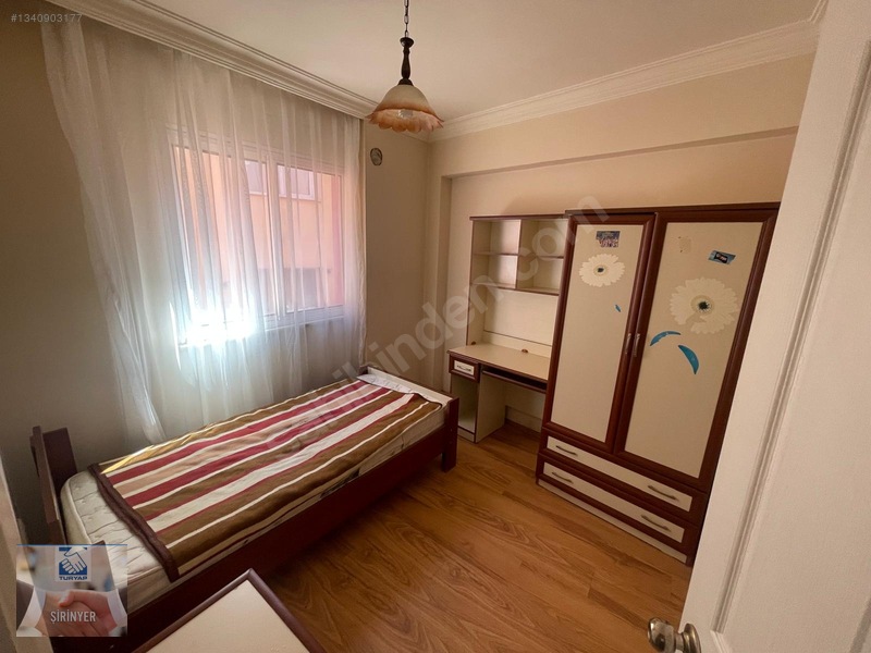 İzbana Yürüme Mesafesinde Şirinyer Merkezde 2+1eşyalı Daire — fotoğraf 10