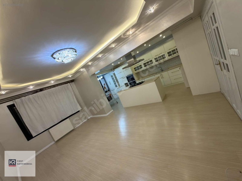 Kr First Gm Şhr. Mrk. Kiralık Lüx Özel Yapı 4+1 Otaparklı Daire — fotoğraf 2