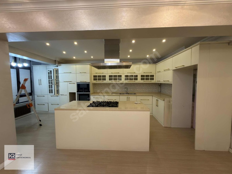 Kr First Gm Şhr. Mrk. Kiralık Lüx Özel Yapı 4+1 Otaparklı Daire — fotoğraf 3