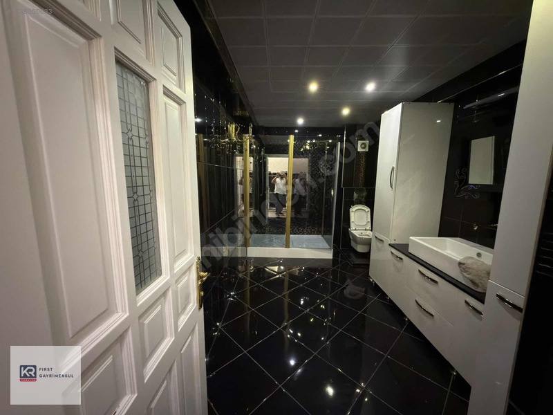 Kr First Gm Şhr. Mrk. Kiralık Lüx Özel Yapı 4+1 Otaparklı Daire — fotoğraf 16
