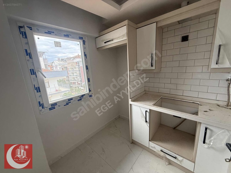 Merkez Kipa'100 Metre Mesafede Açık Teraslı 2+1 Dublex Daire — fotoğraf 13