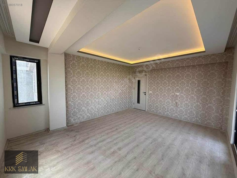 Krk Gayrimenkul Satılık 2.5+1 Ultra Lüks Fırsat Daire — fotoğraf 2