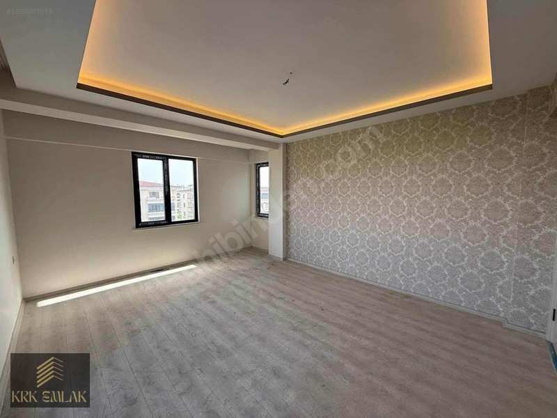Krk Gayrimenkul Satılık 2.5+1 Ultra Lüks Fırsat Daire — fotoğraf 5