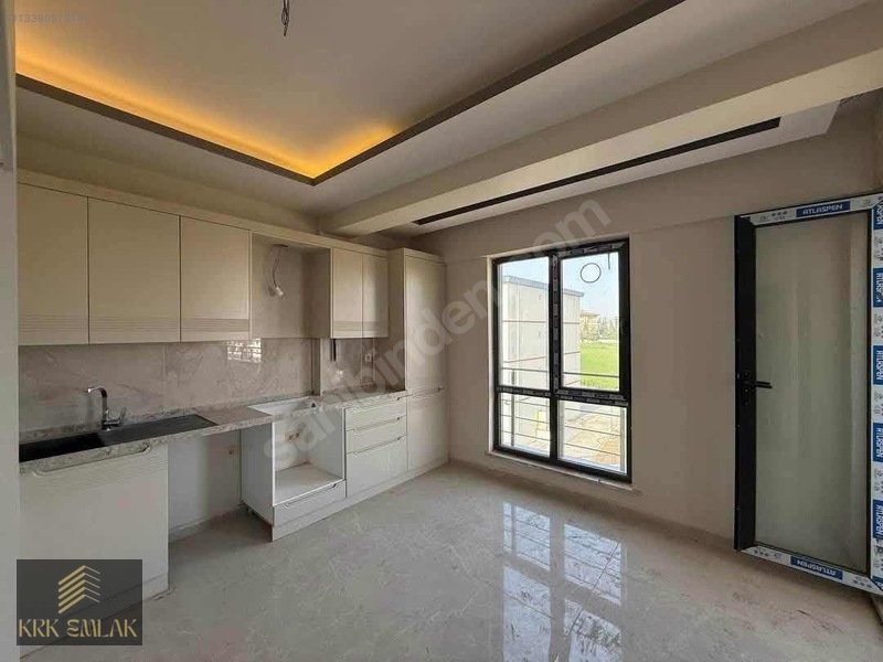 Krk Gayrimenkul Satılık 2.5+1 Ultra Lüks Fırsat Daire — fotoğraf 13