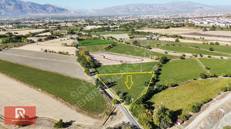 Rehber Emlak'tan 4718 M2 Buğdaylı Köyünde Anayol Üzeri Arazi !!! — fotoğraf 2
