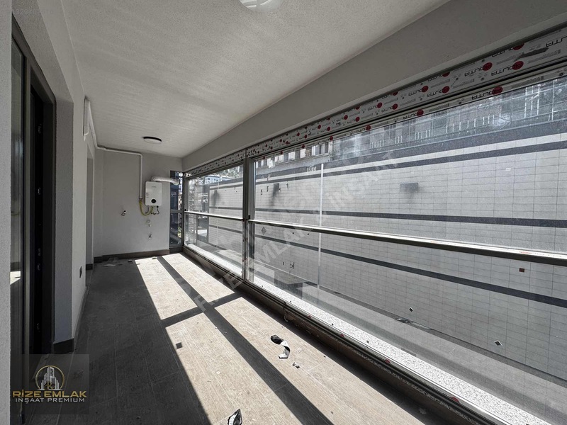Rize Müftü Mah. Şimal Avm Yanı Lüks Sitede Kiralık 3+1 Daire — fotoğraf 5