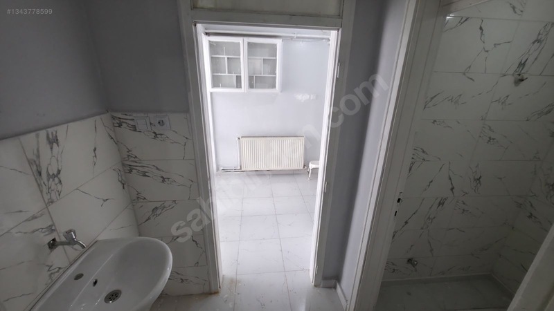 Şehir Merkezinde Yenilenmiş 2+1 Ara Kat Daire. Şehrin Göbeğinde. — fotoğraf 4