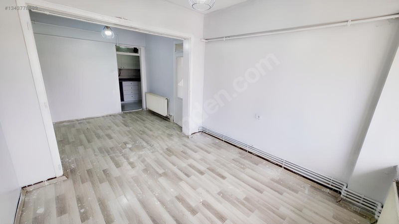 Şehir Merkezinde Yenilenmiş 2+1 Ara Kat Daire. Şehrin Göbeğinde. — fotoğraf 11
