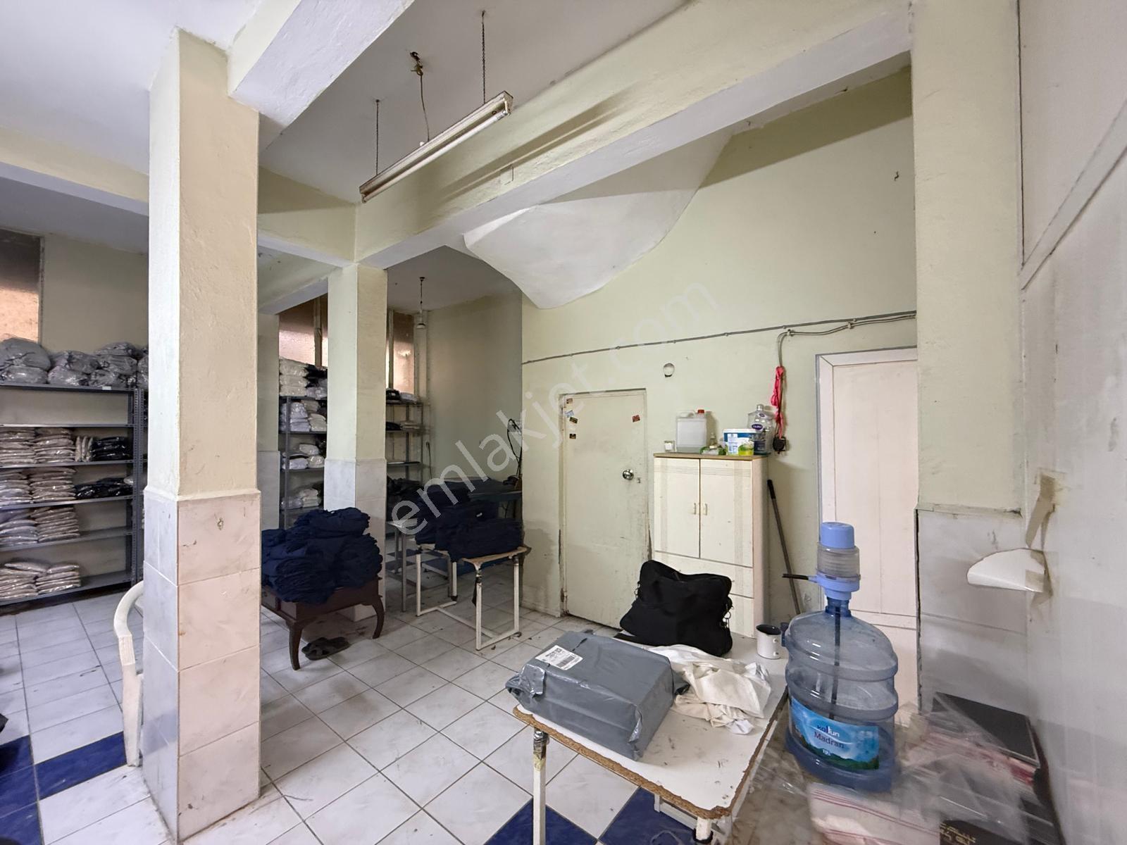 Buca İzban İnkilap Durağına Yakın Satılık Komple Bina — fotoğraf 2