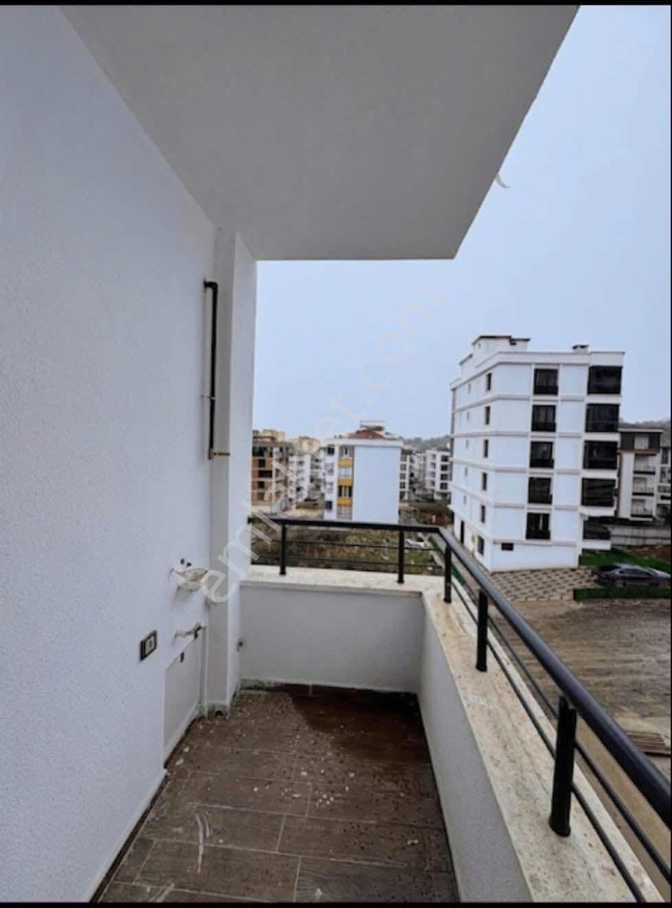 Denız Manzaralı Araç Takasına Uygun Lüx Satılık 1+1 Daire — fotoğraf 8