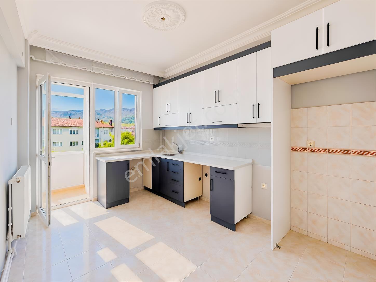 Remax Dem'den Akşemsettin Mah. 3+1 Satılık Daire — fotoğraf 9