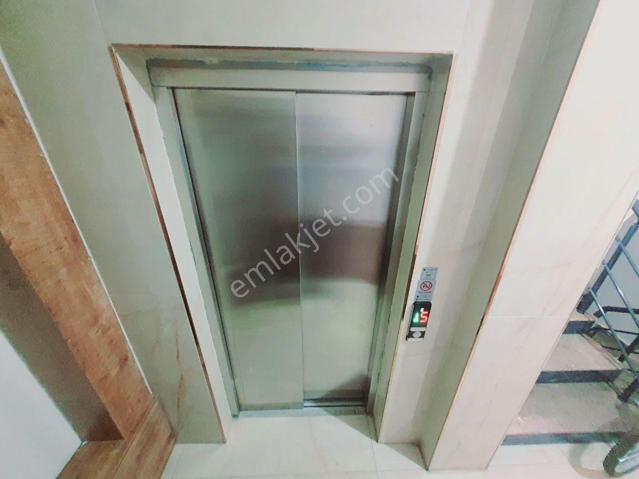 Uytundan Kadıköy'de Körfez Hastanesine 200 Mt. Ara Kat 3+1 Daire — fotoğraf 13