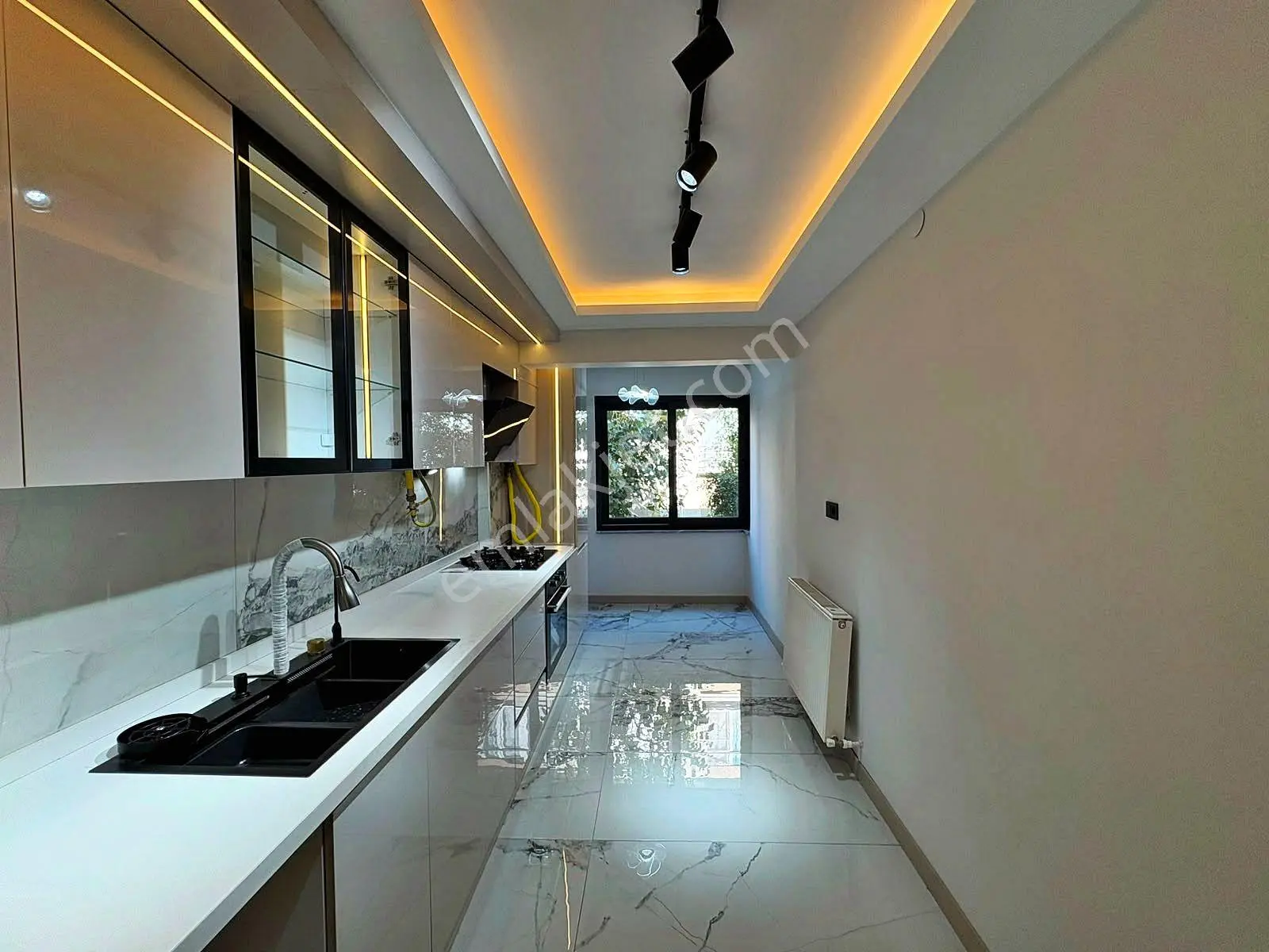 Aktif'ten Yetişen Alır Denize 300mt Hem 3+1 Hemde 1+0 Daire=4+1 Muhteşem Ötesi Daire — fotoğraf 12