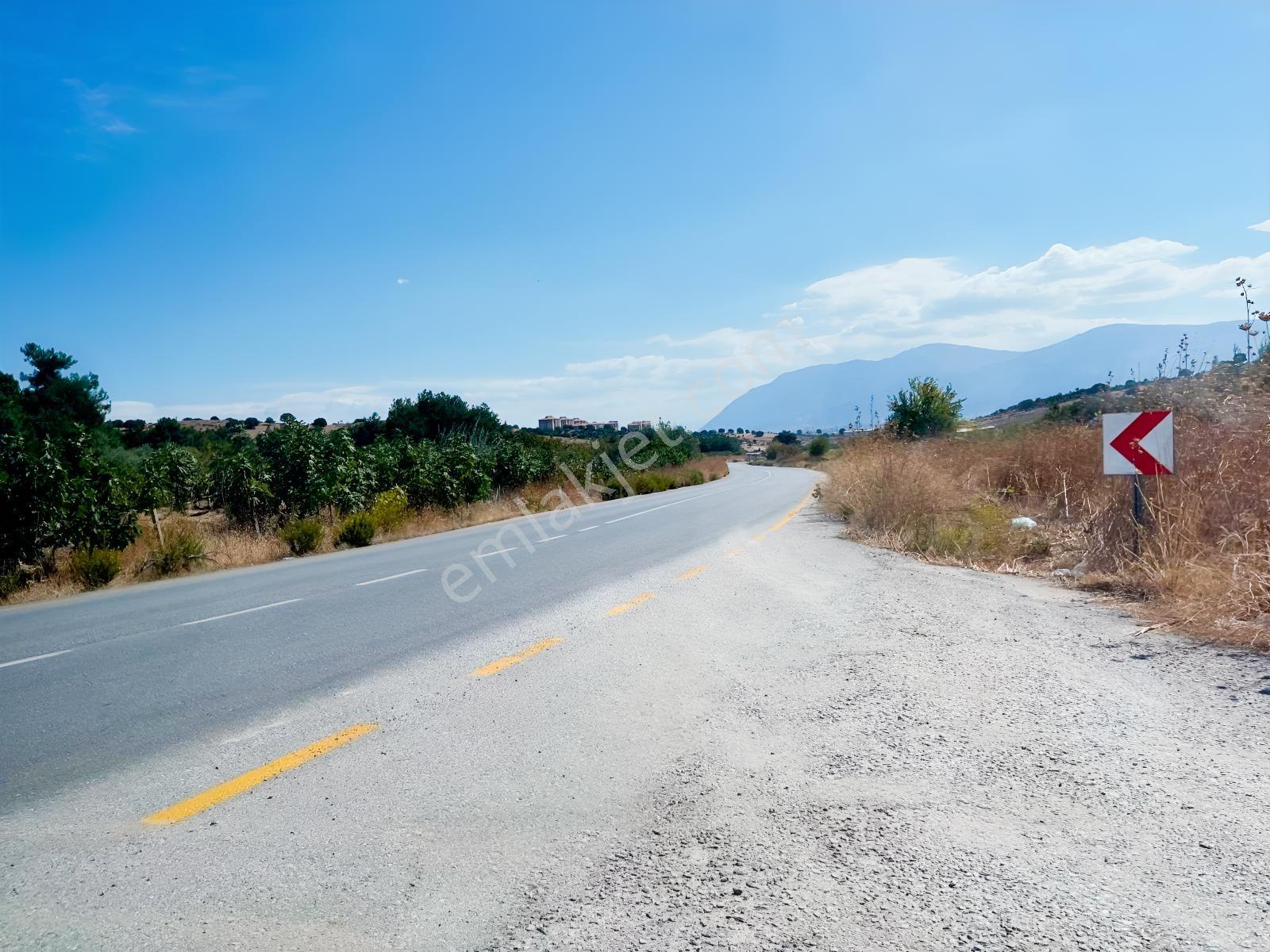 Manisa Yunusemre Mahallesinde Villa İmarlı Arsa — fotoğraf 17