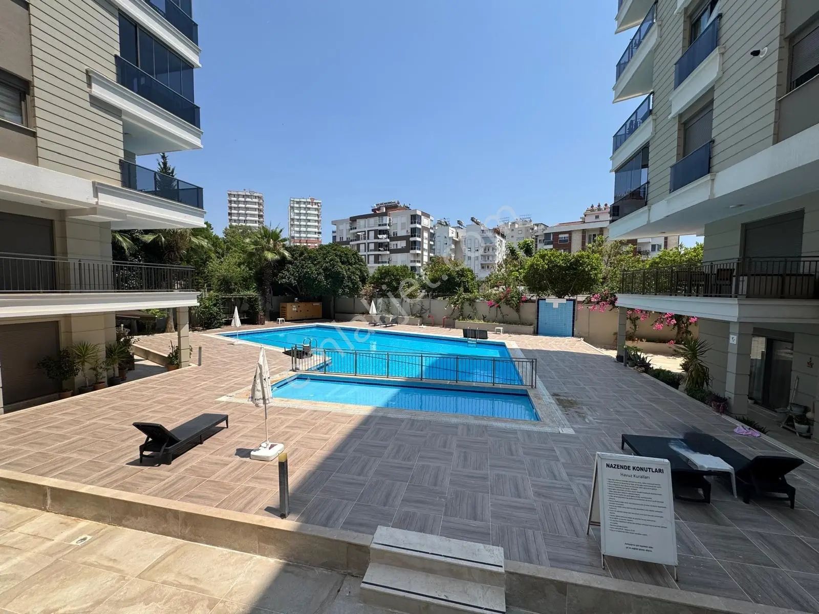 Antalya Konyaaltı Uncalı Konaklar Lüks Sıte Içınde Ikı Adet 2 + 1 Fırsat Acıl Ke...