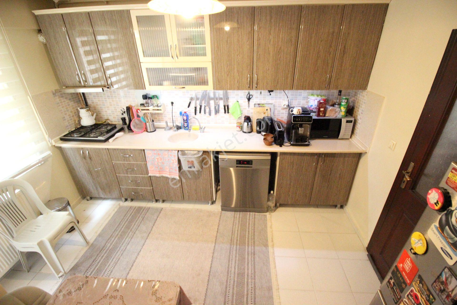 Hemdem Gayrimenkul'den Alsancak'ta Yüksek Girişyapılı 2+1 Dublex Satılık Daire — fotoğraf 2