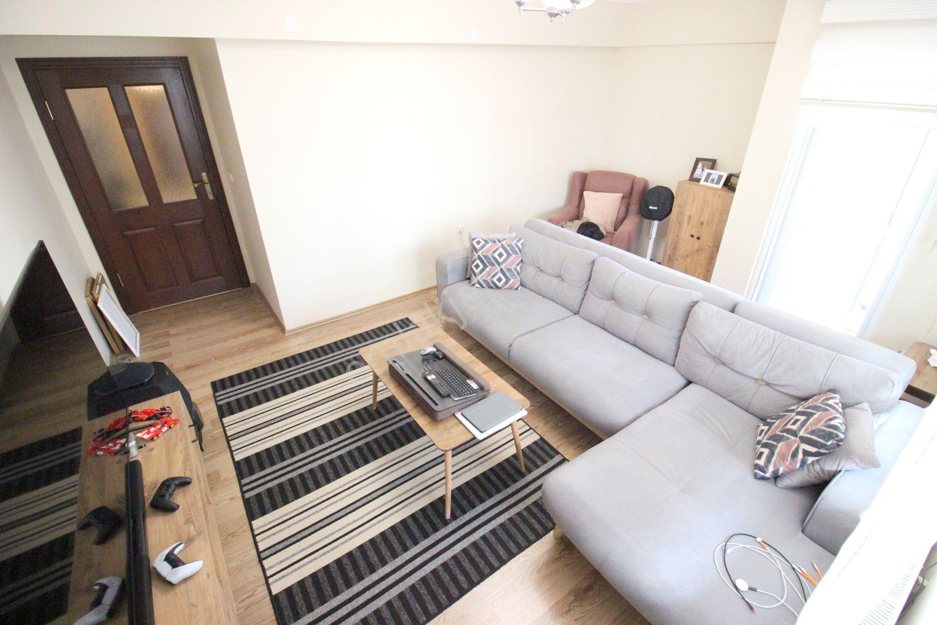 Hemdem Gayrimenkul'den Alsancak'ta Yüksek Girişyapılı 2+1 Dublex Satılık Daire — fotoğraf 9