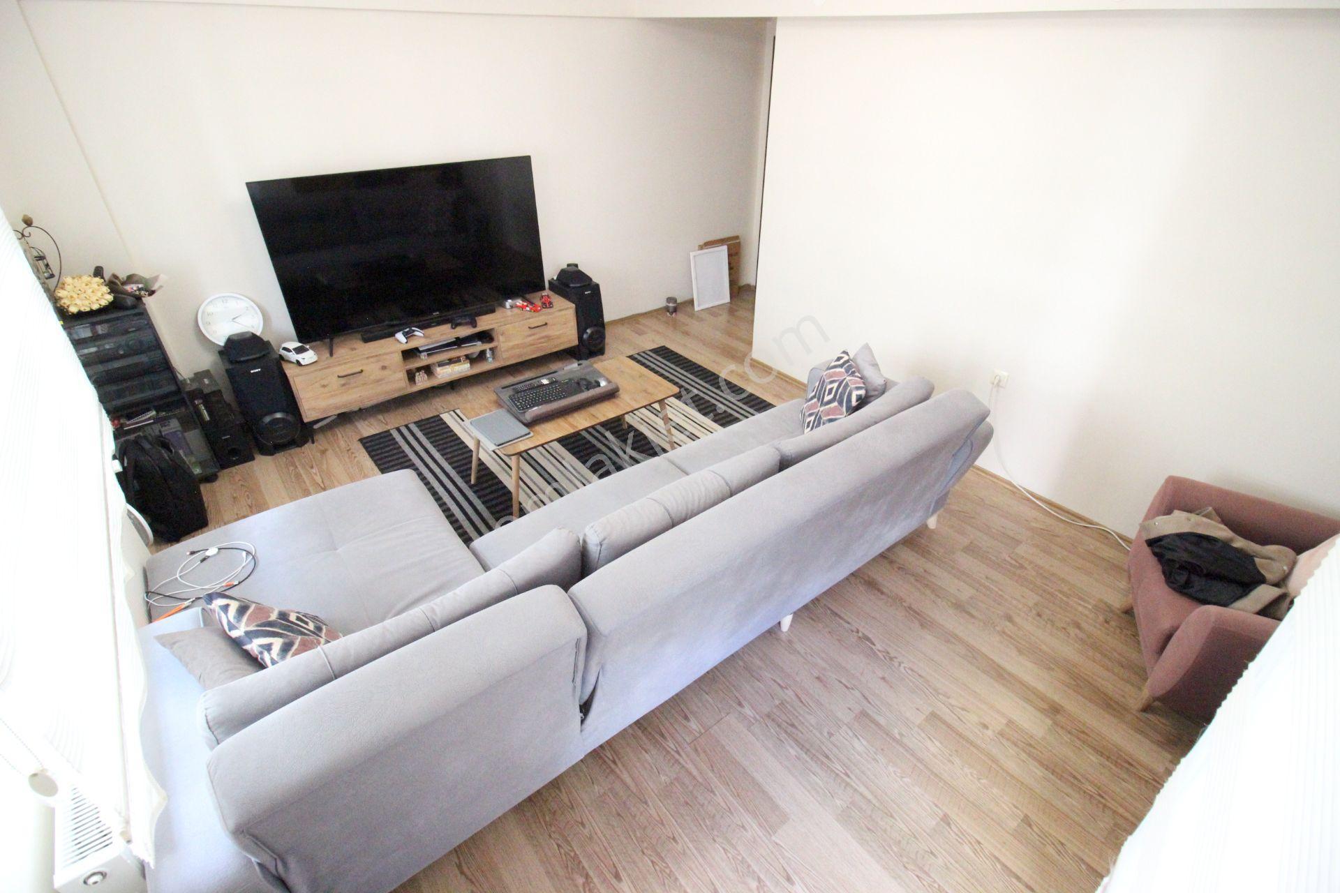 Hemdem Gayrimenkul'den Alsancak'ta Yüksek Girişyapılı 2+1 Dublex Satılık Daire — fotoğraf 13