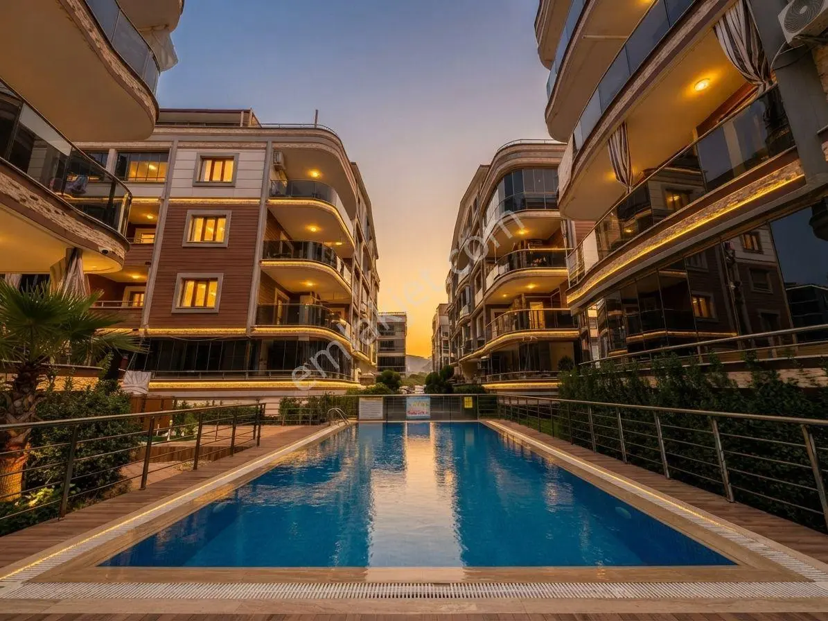Aktif'ten Akçay'da Satılık Yüzme Havuzlu Arakat Kapalı Otoparklı 2+1 Daire — fotoğraf 2