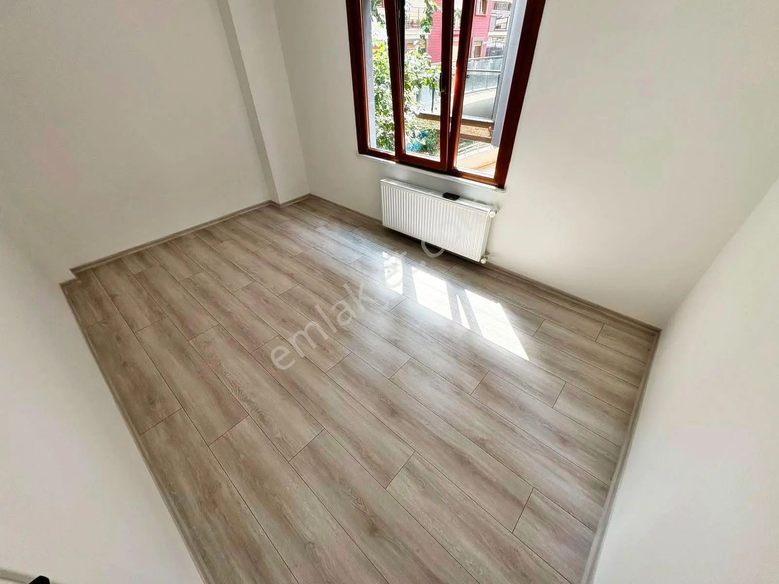 Aktif'ten Akçay'da Satılık Yüzme Havuzlu Arakat Kapalı Otoparklı 2+1 Daire — fotoğraf 26