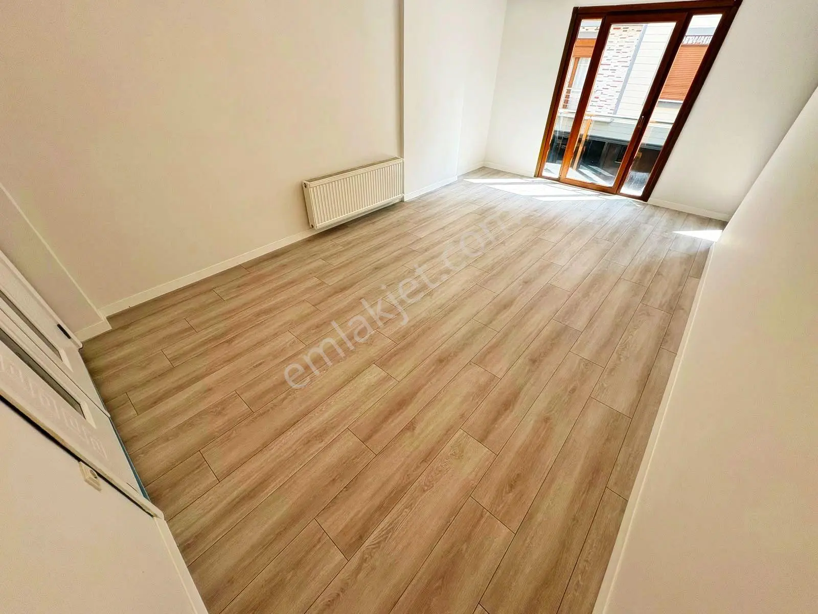 Aktif'ten Akçay'da Satılık Yüzme Havuzlu Arakat Kapalı Otoparklı 2+1 Daire — fotoğraf 34