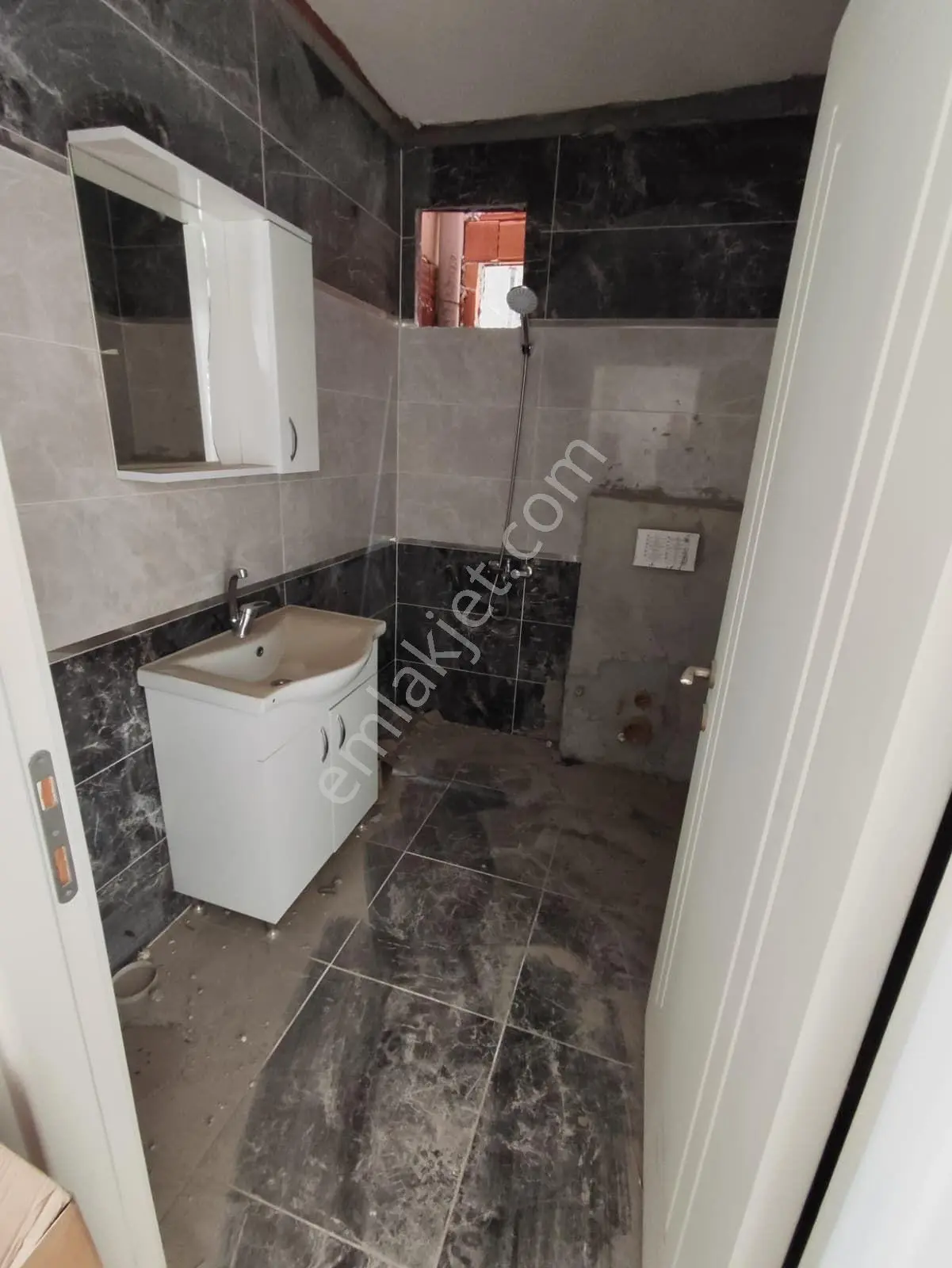 İhsaniye Muradiye Cami Mevkii Sıfır 3+1 Lux Daire — fotoğraf 5
