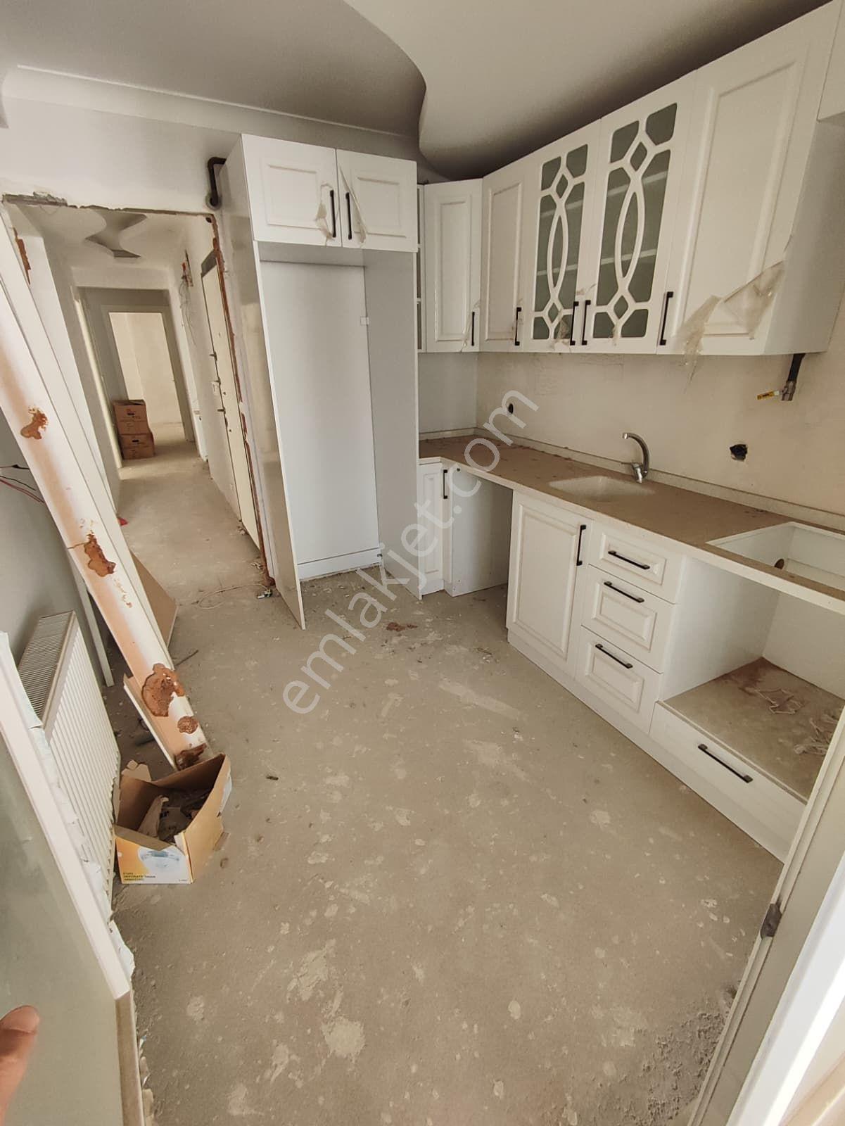 İhsaniye Muradiye Cami Mevkii Sıfır 3+1 Lux Daire — fotoğraf 10