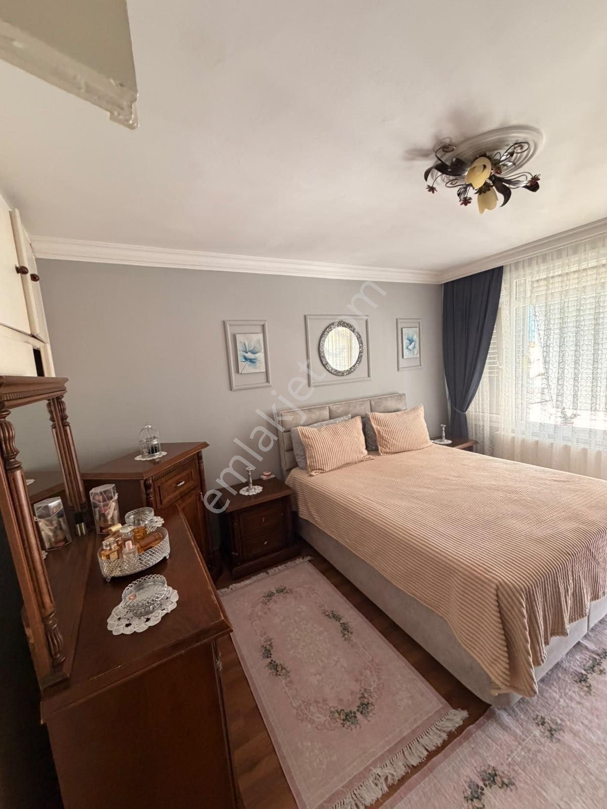 Konak Murat Reis'te 2+1 Deniz Manzaralı Satılık Daire — fotoğraf 2