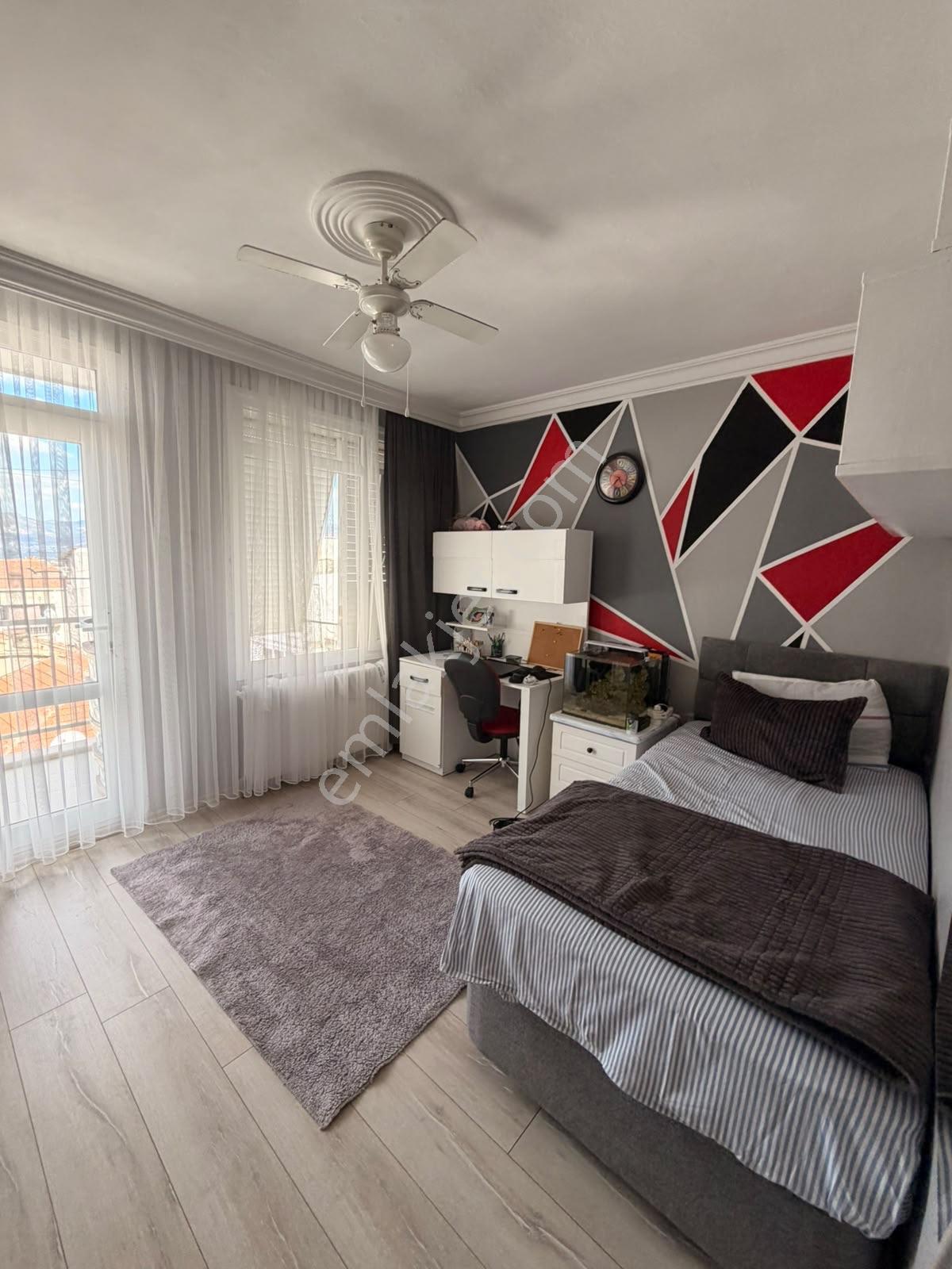 Konak Murat Reis'te 2+1 Deniz Manzaralı Satılık Daire — fotoğraf 15