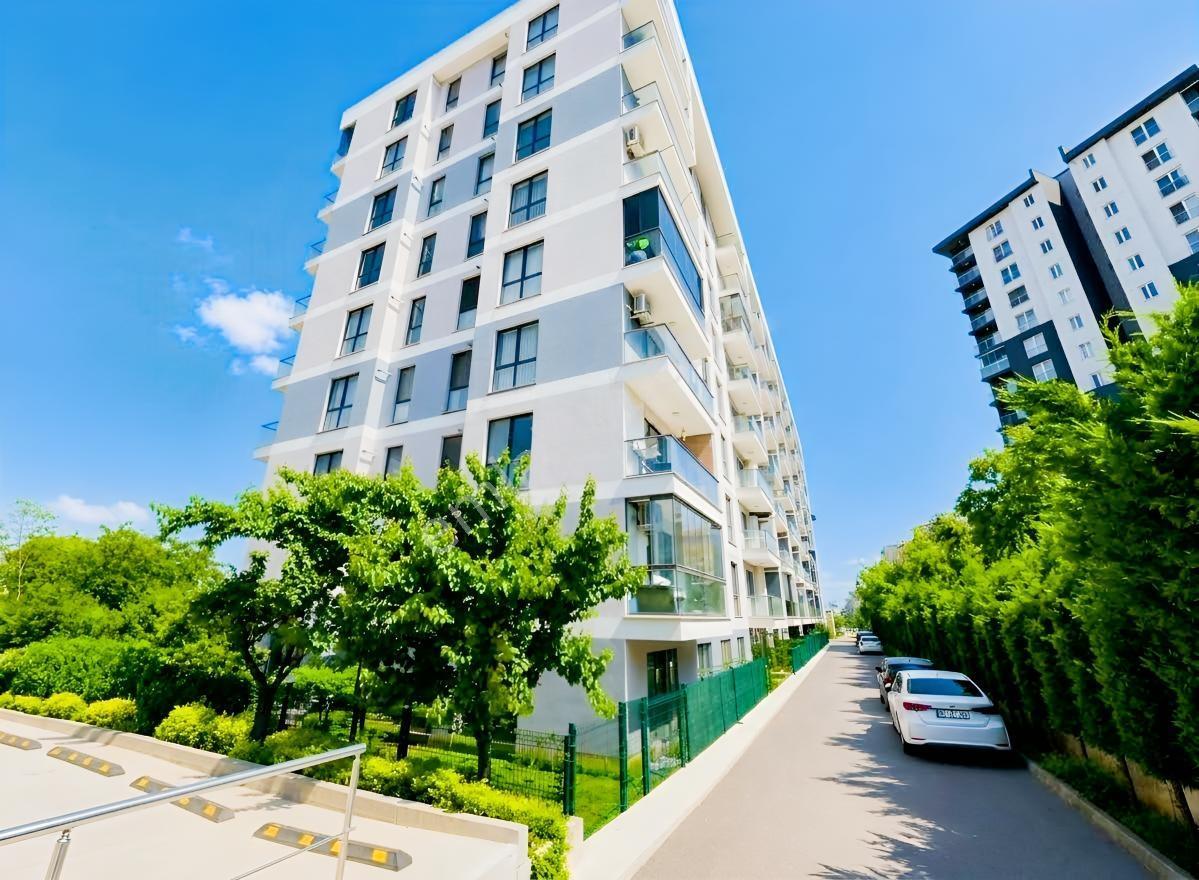 Aydınlı'da Güvenlikli Sitede 1+1 Satılık Daire — fotoğraf 2
