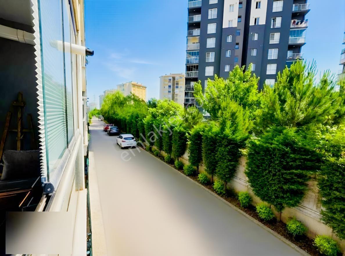 Aydınlı'da Güvenlikli Sitede 1+1 Satılık Daire — fotoğraf 12