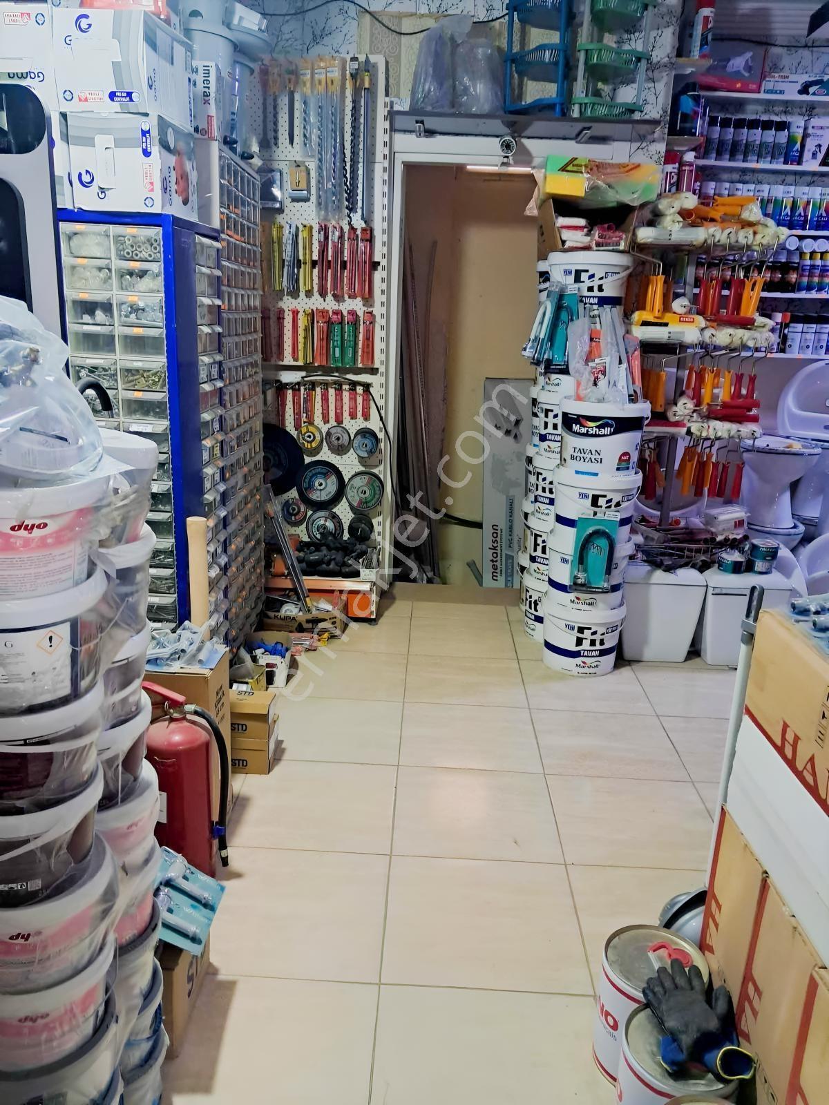 Çayırova Özgürlük Mahallesi'inde Cadde Üzerinde Devren Nalbur — fotoğraf 15
