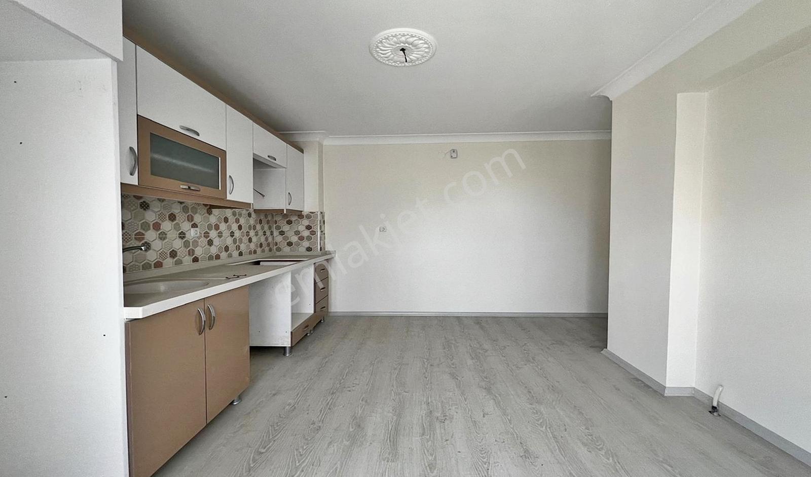 Yasa'dan Karakaya'da 3.kat 3+1 Full Yapılı E.banyolu Kök Tapu !! — fotoğraf 3