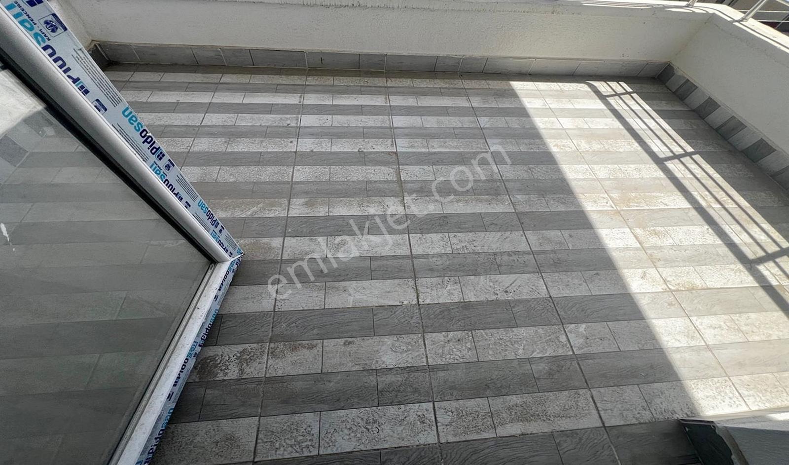 Yasa'dan Karakaya'da 3.kat 3+1 Full Yapılı E.banyolu Kök Tapu !! — fotoğraf 5