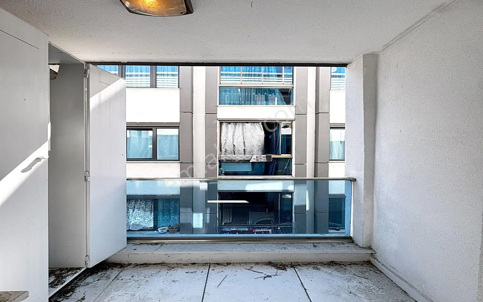 Yıldırım Yapı'dan Metrobüsün Dibinde 2+1 Eminevime Uygun Site İçerisinde Balkonlu Arakat Daire!! — fotoğraf 8